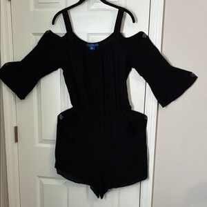 Apt. 9 Black cold shoulder romper with pockets. Size medium